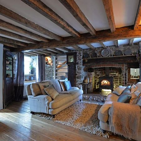 Oyster Cottage Бомаріс Екстер'єр фото